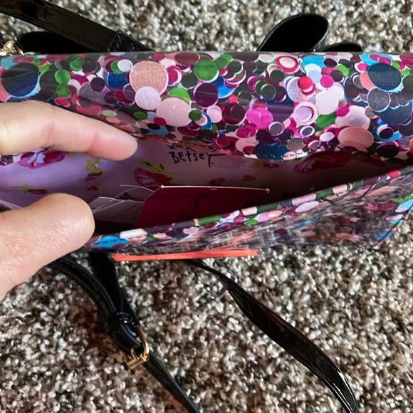 Betsey Johnson rainbows Xodanie purse - Picture 6 of 10